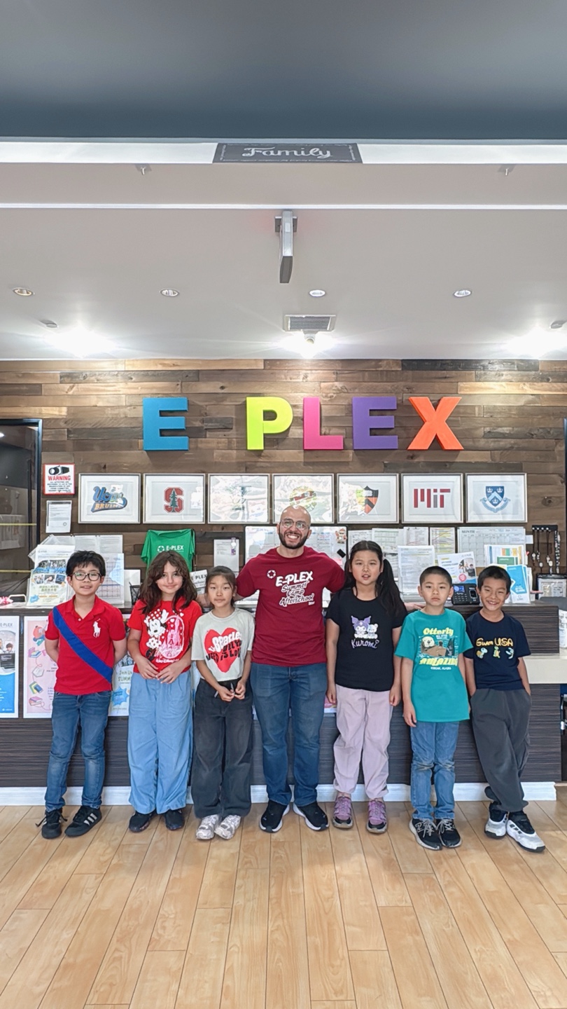E-Plex DB Graduation Day: 2B