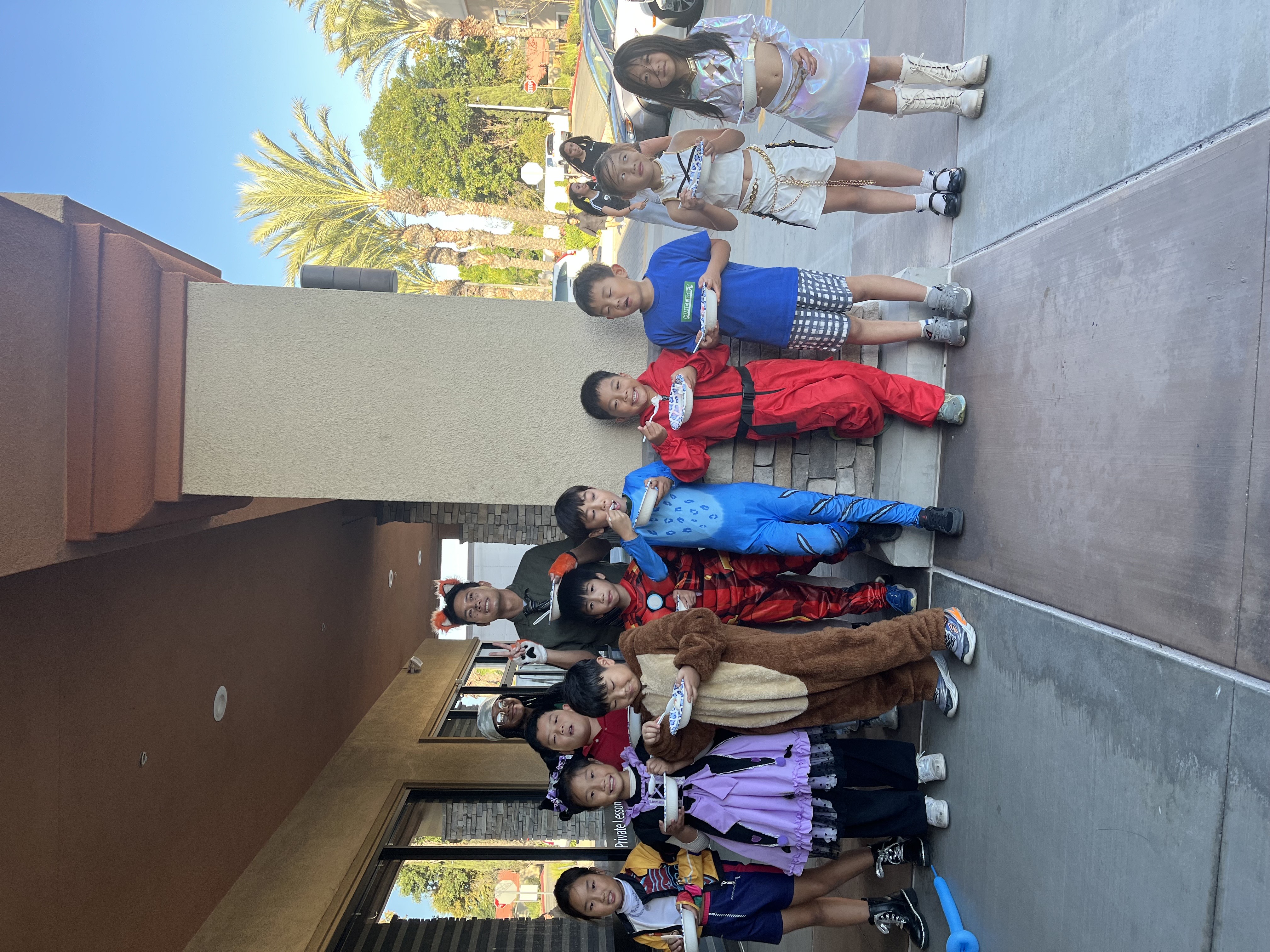 Halloween Group Picture : 2nd Graders