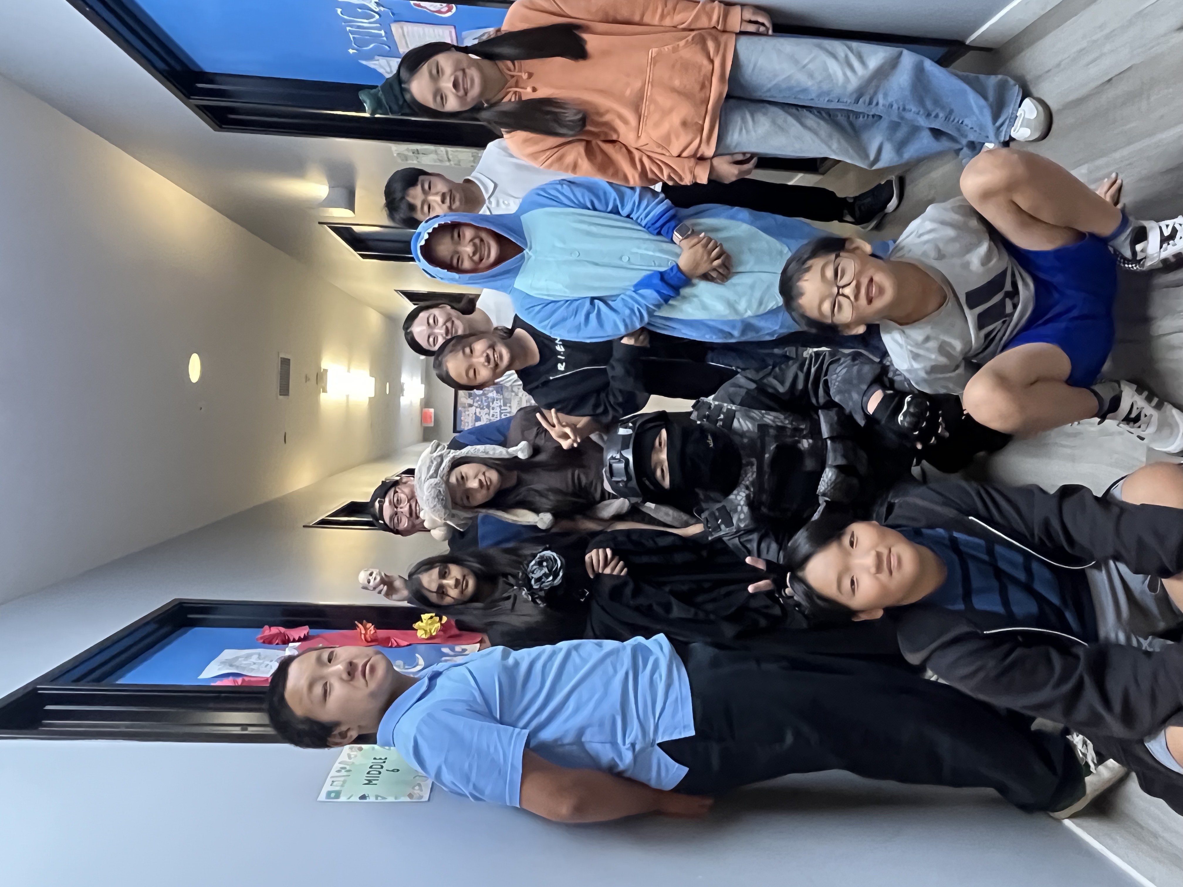 Halloween Group Pictures: Middle School